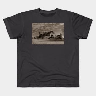 Haunted Seaside Sanatorium Kids T-Shirt